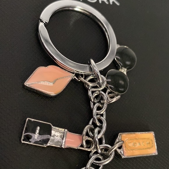 Coach Fashion Accessory Metal Lipstick Kiss Glasses Purse Fob bag charm hangtag - Picture 3 of 5